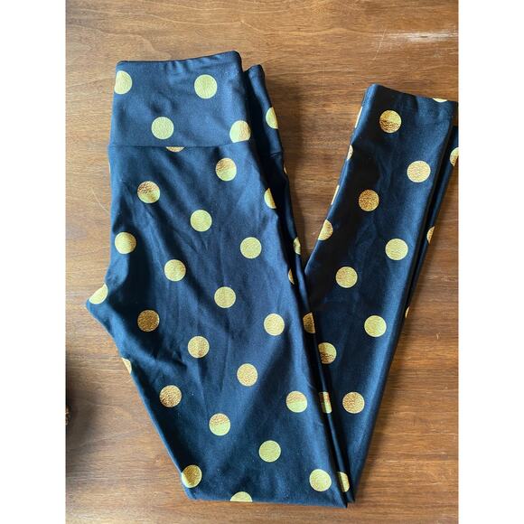 Goldsheep Leggings Black with Vibrant Gold Dots - Picture 2 of 5